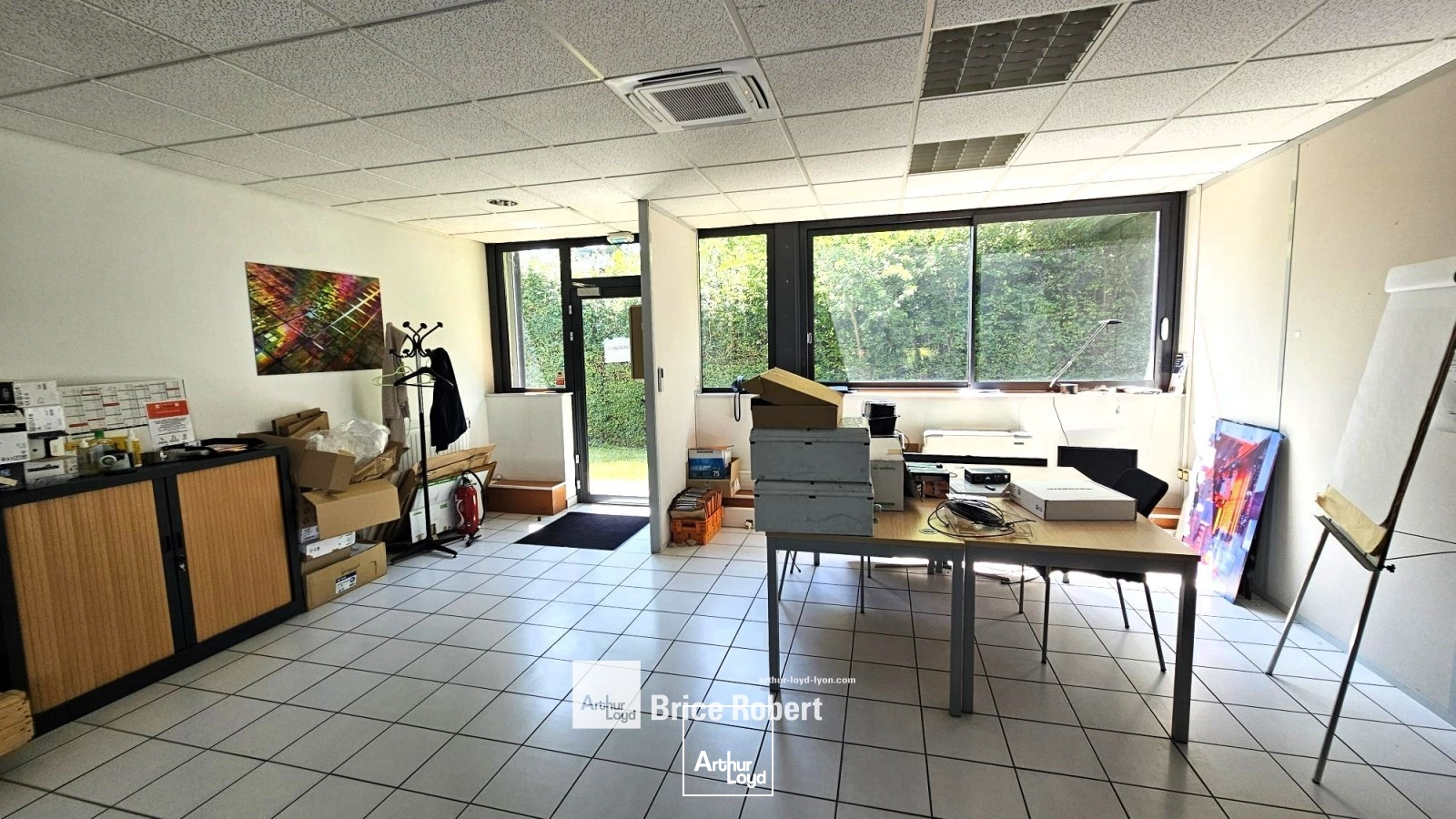 A louer - LE PATIO - Bureaux en rez-de-chaussée - Dardilly