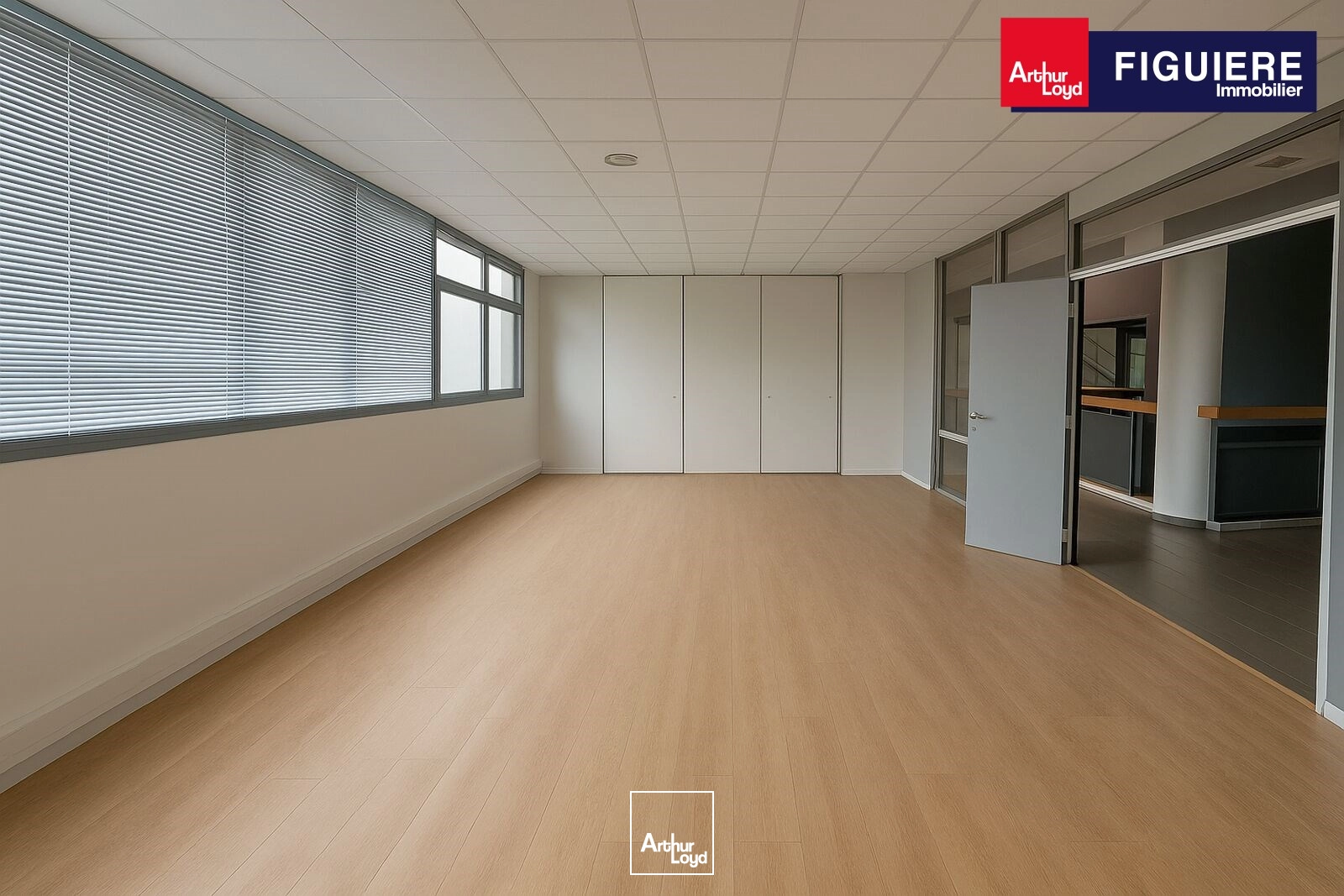 BUREAUX A LOUER AIX LA DURANNE PROCHE DES AXES AUTOROUTIERS