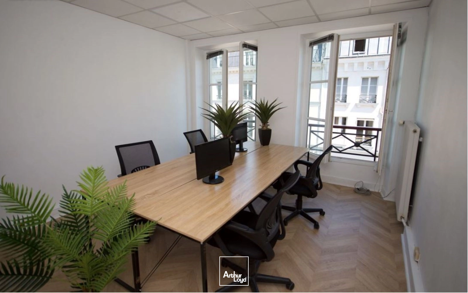 Bureaux à louer à PARIS 75002