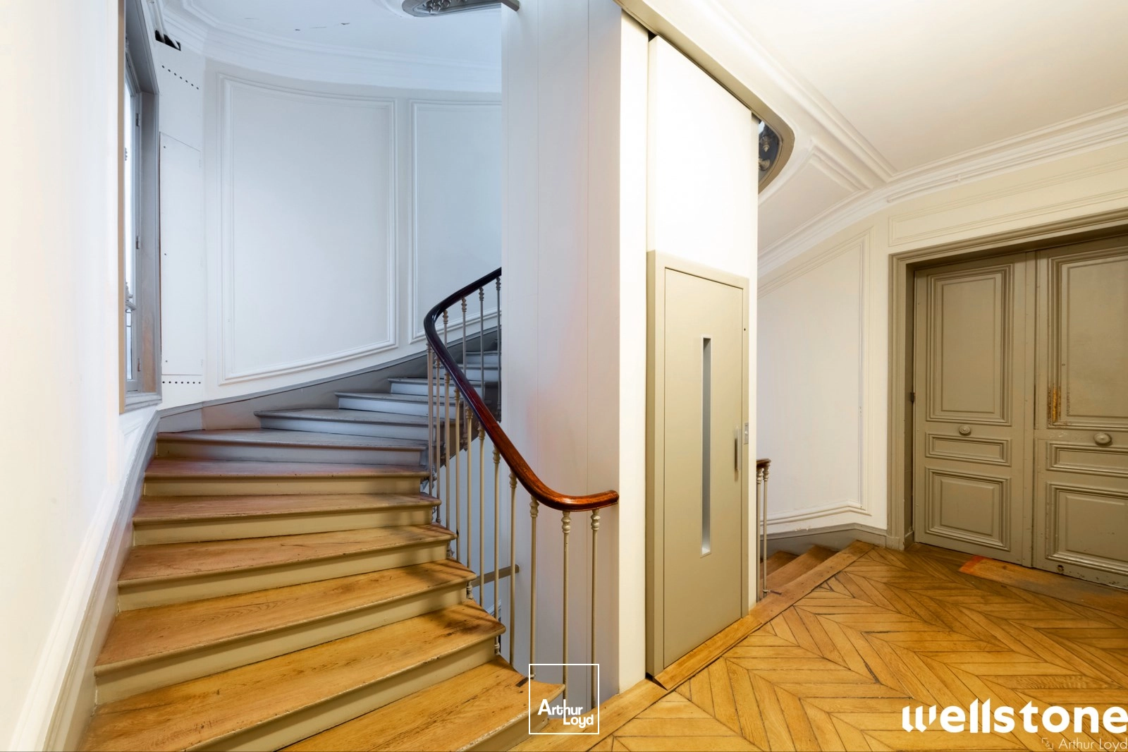 Bureaux à louer à PARIS 75010