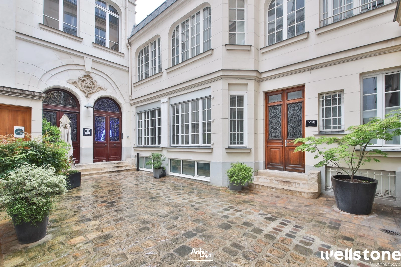 Bureaux à louer à PARIS 75008