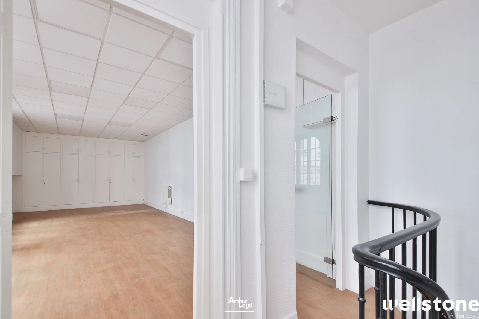 Bureaux à louer à PARIS 75008