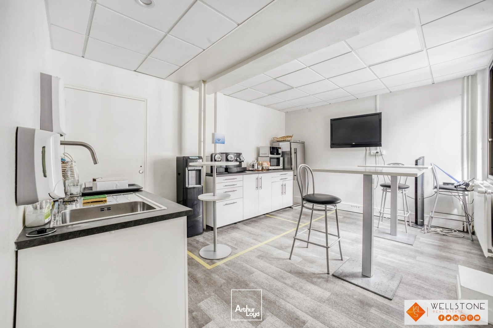 Bureaux avec terrasses!