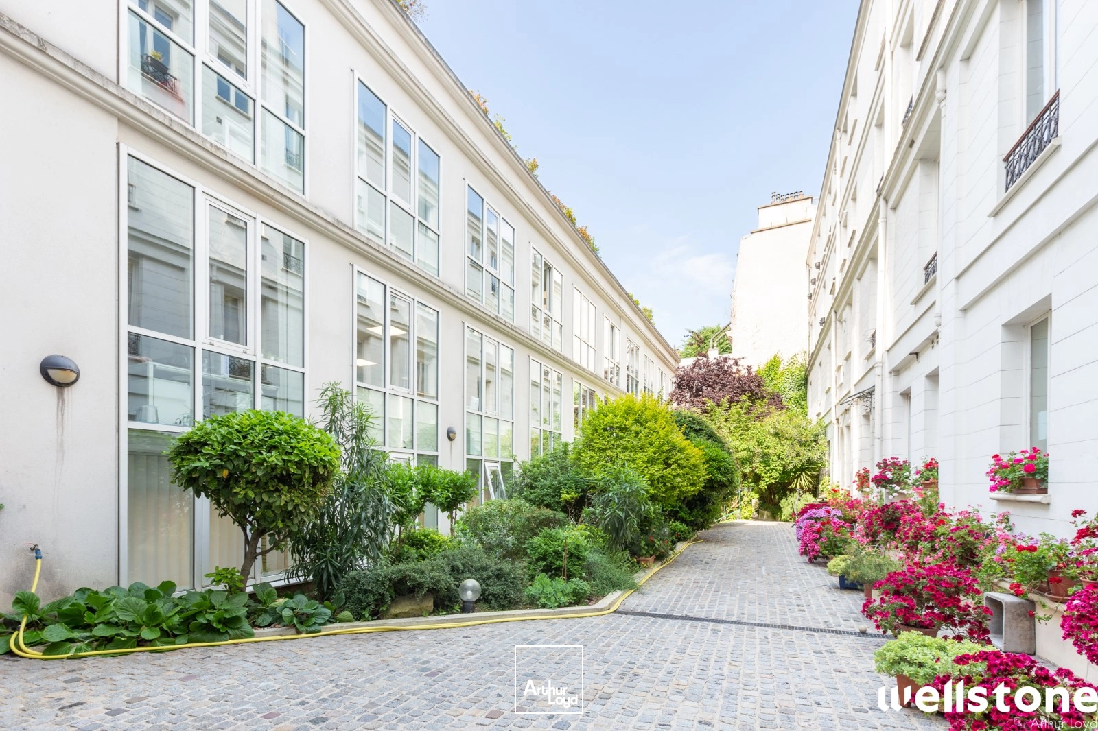 Bureaux à louer à PARIS 75009