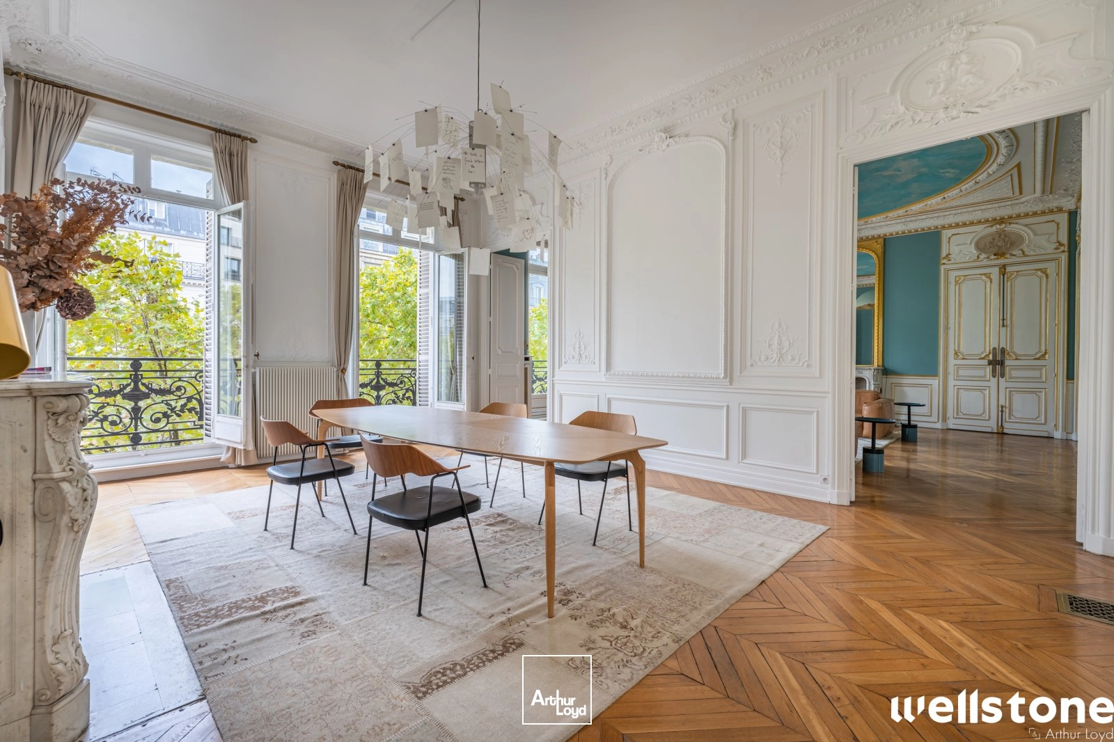 Bureaux à louer à PARIS 75008