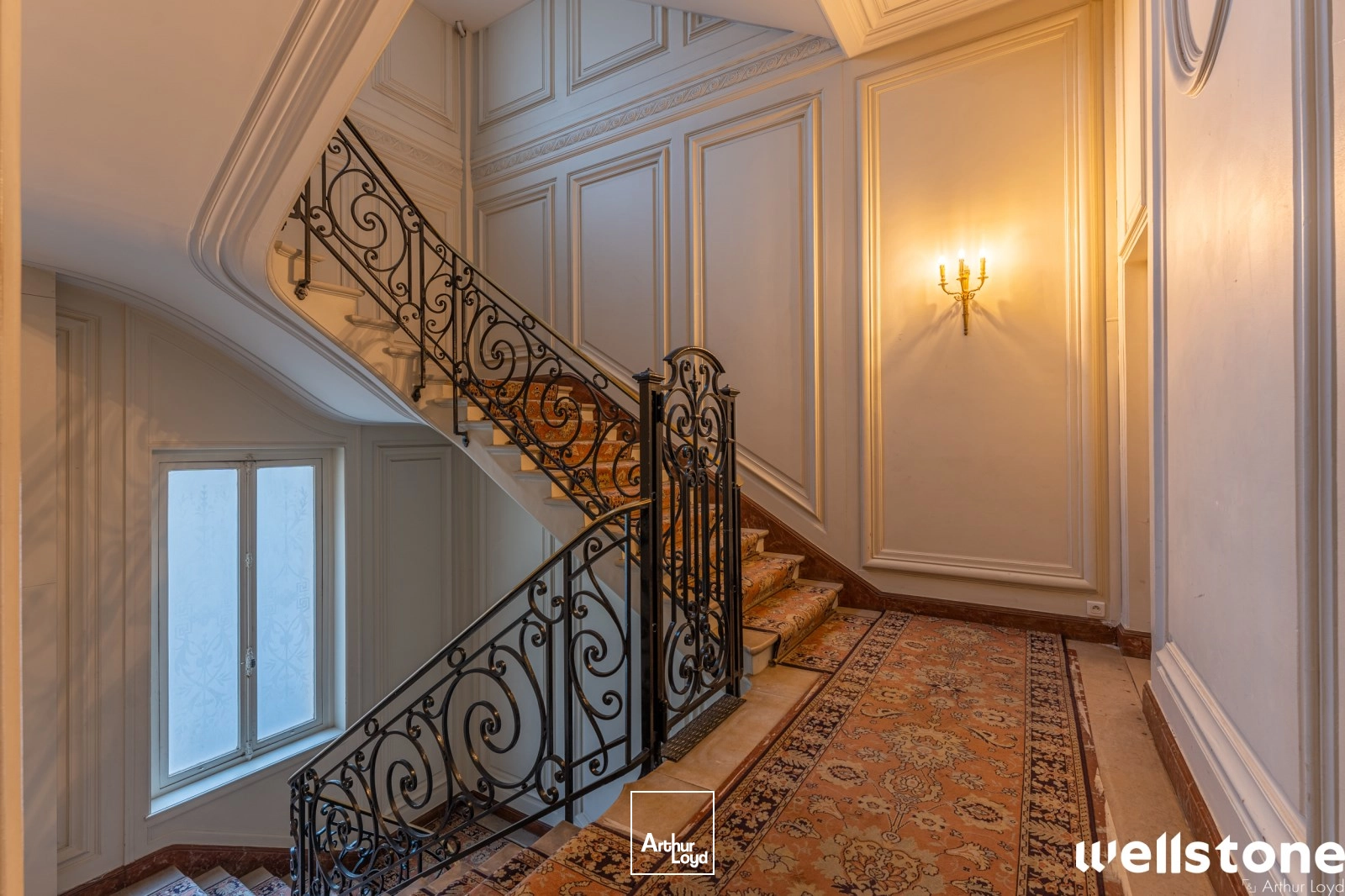 Bureaux à louer à PARIS 75008