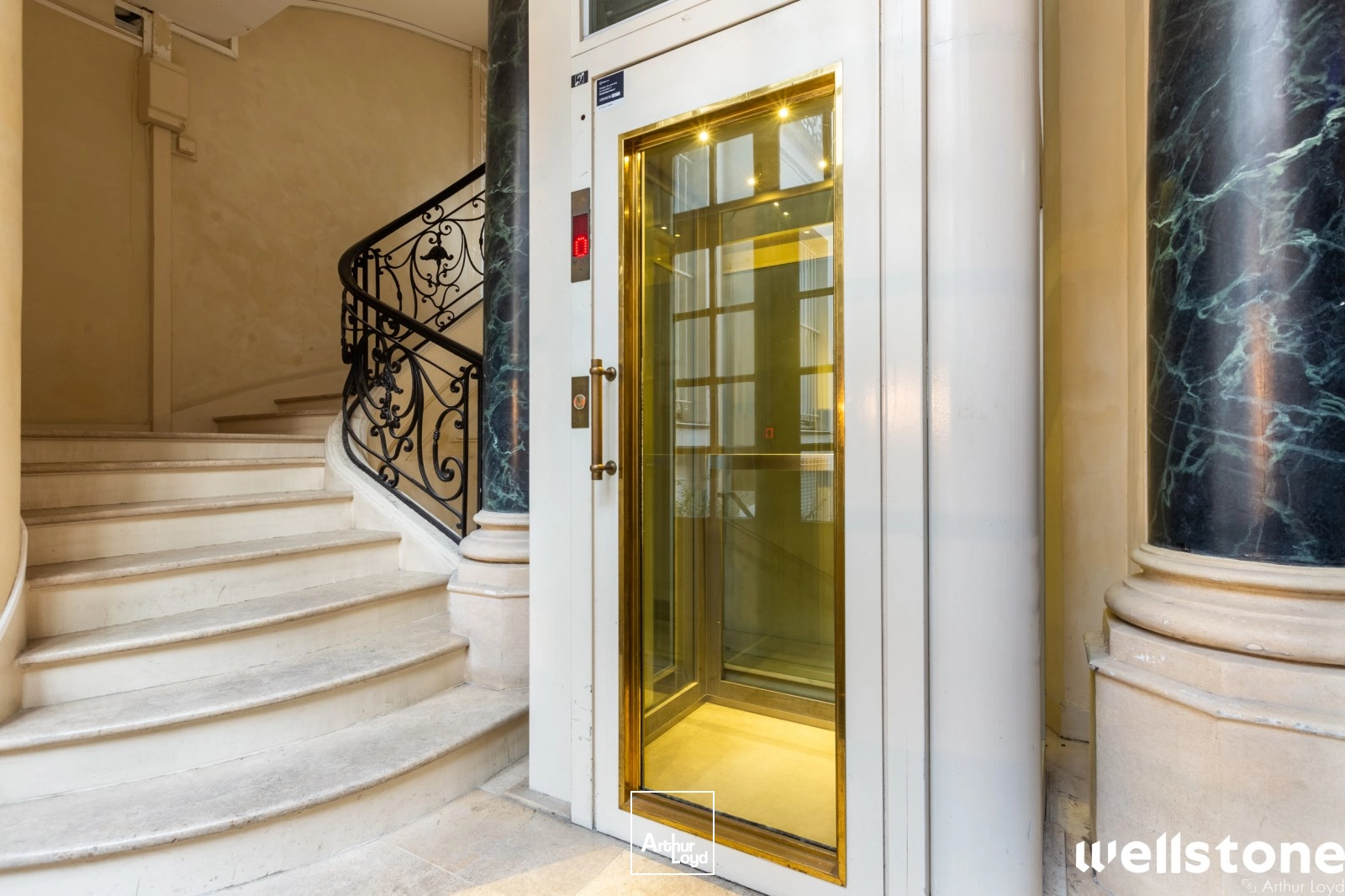 Bureaux à louer à PARIS 75002