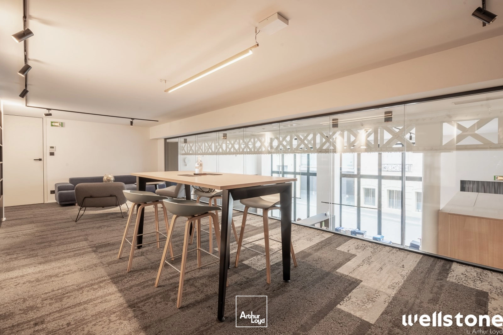 Bureaux à vendre à PARIS 75008