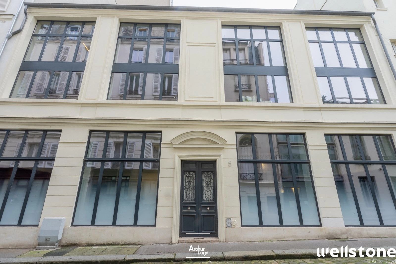 Bureaux à vendre à PARIS 75008