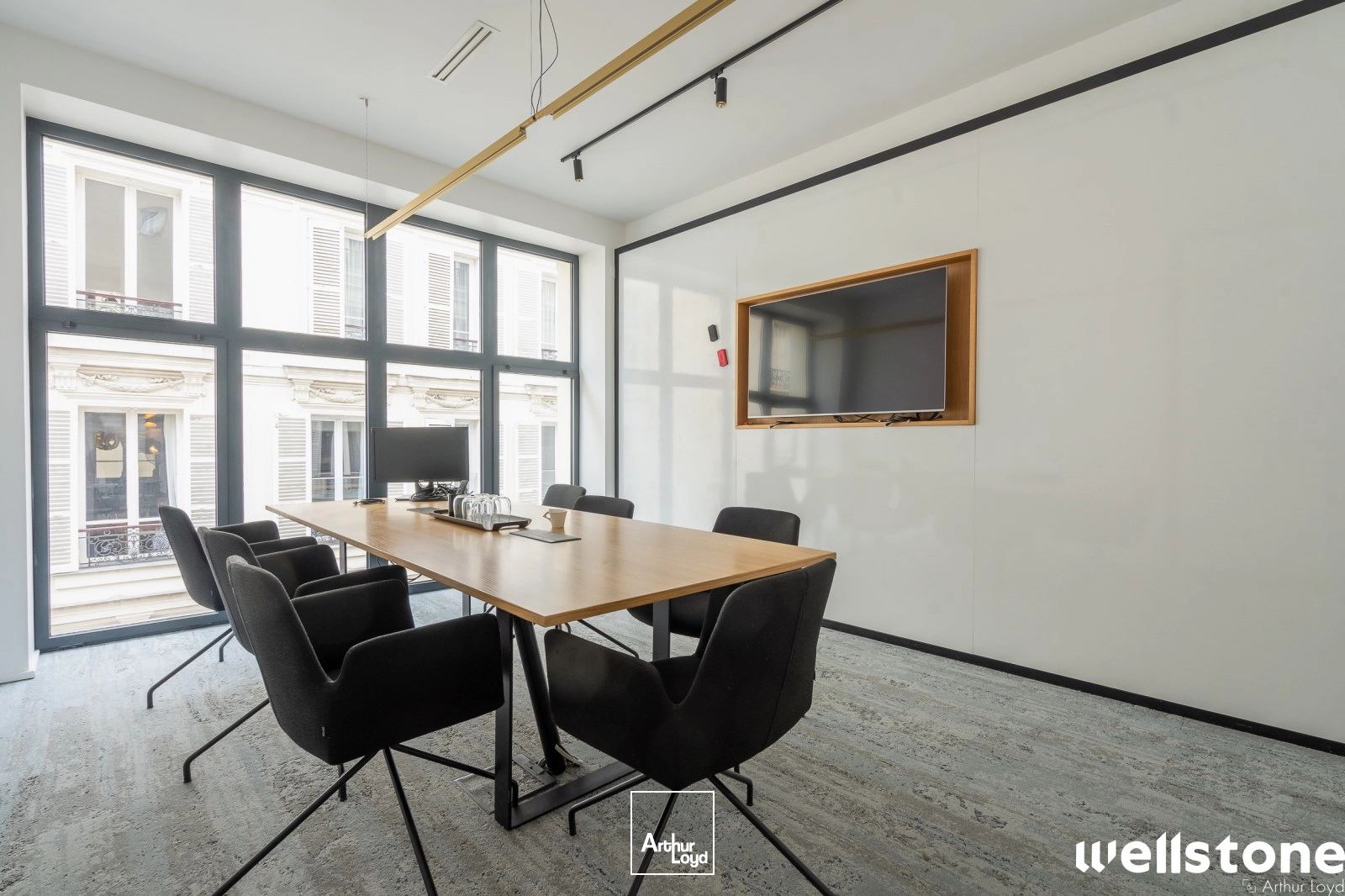 Bureaux à louer à PARIS 75008