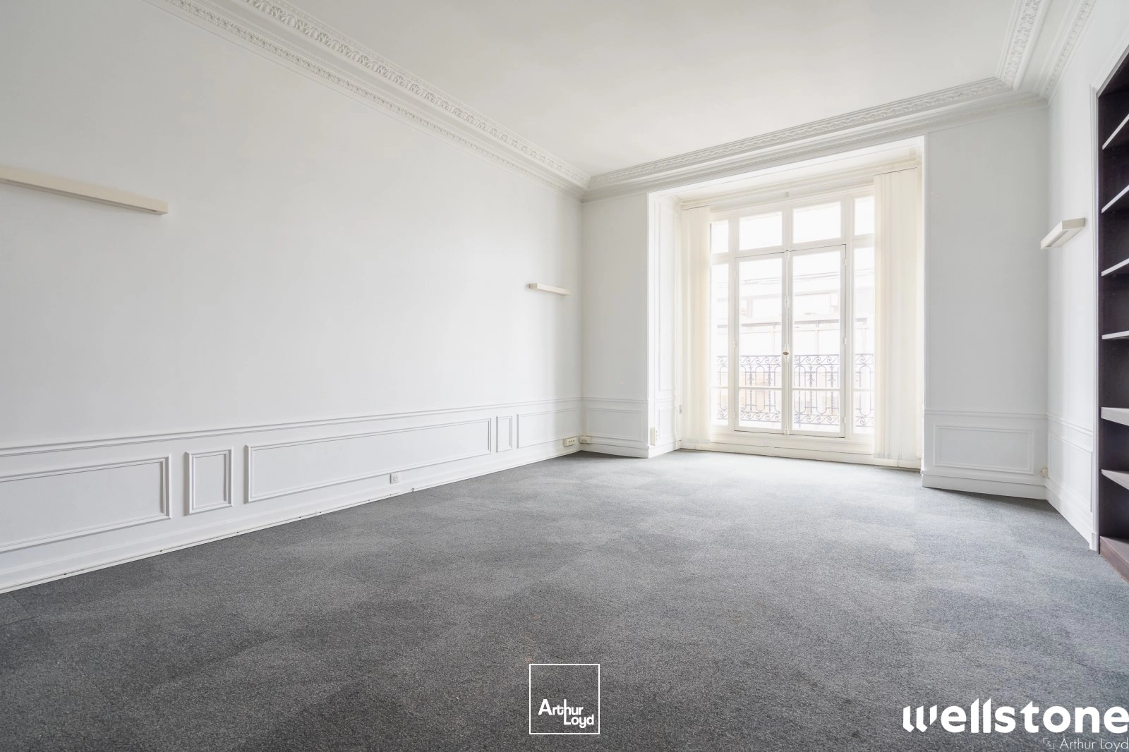 Bureaux à louer à PARIS 75008