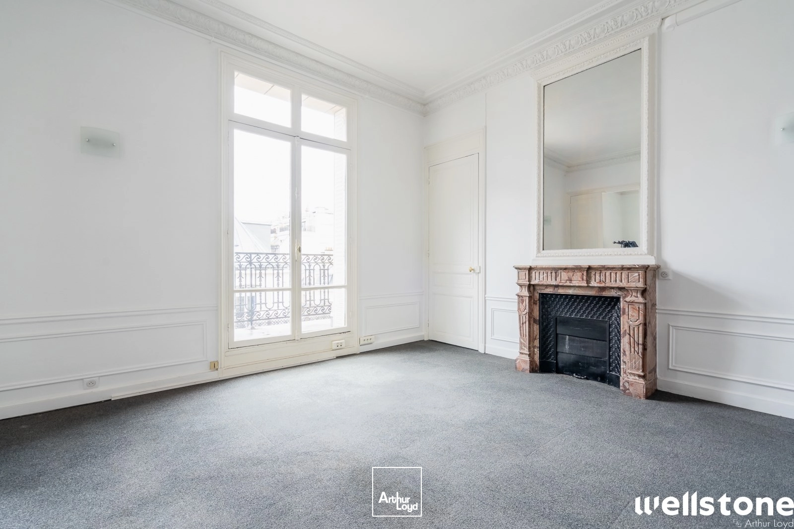 Bureaux à louer à PARIS 75008