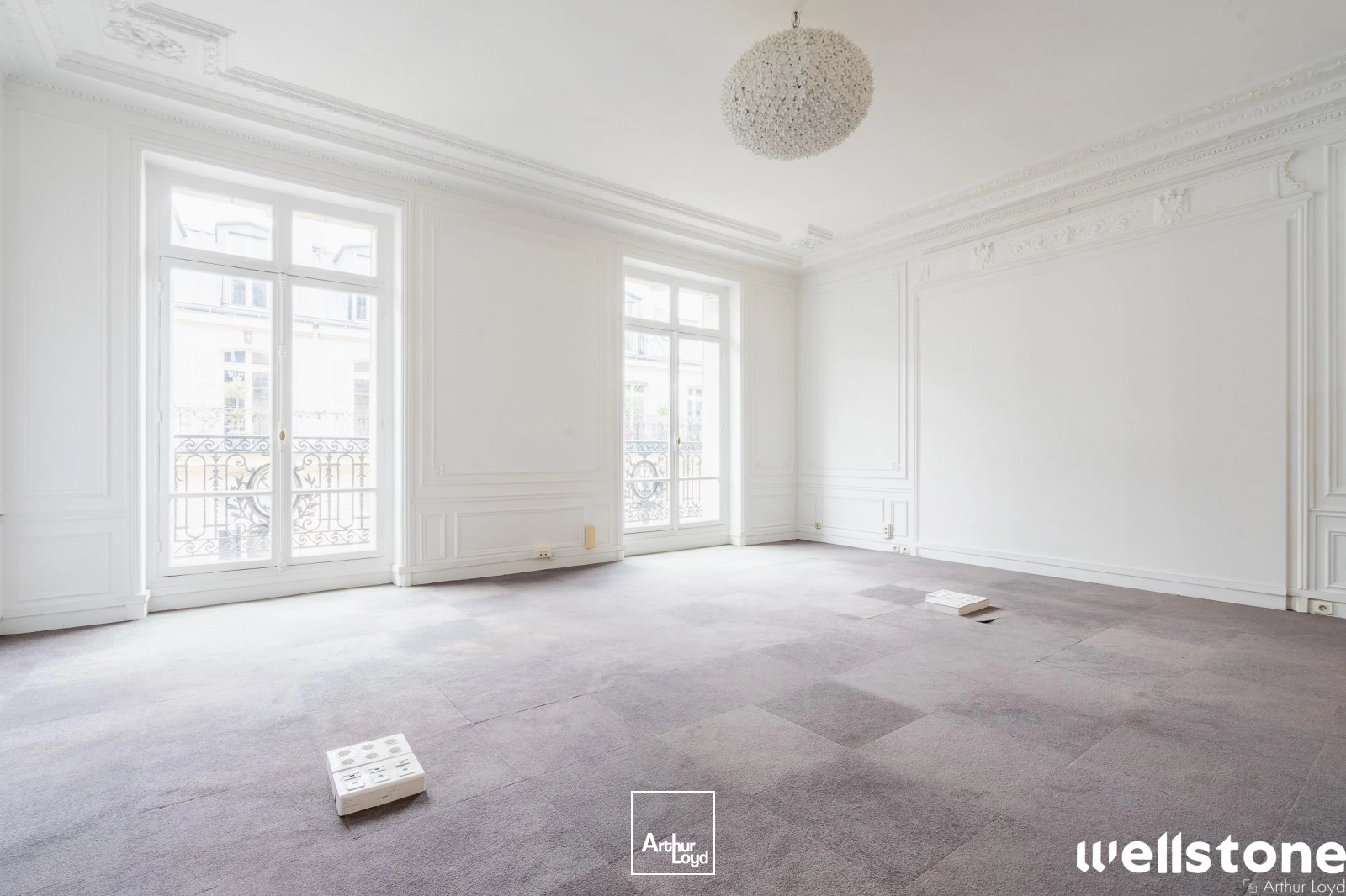 Bureaux à louer à PARIS 75008