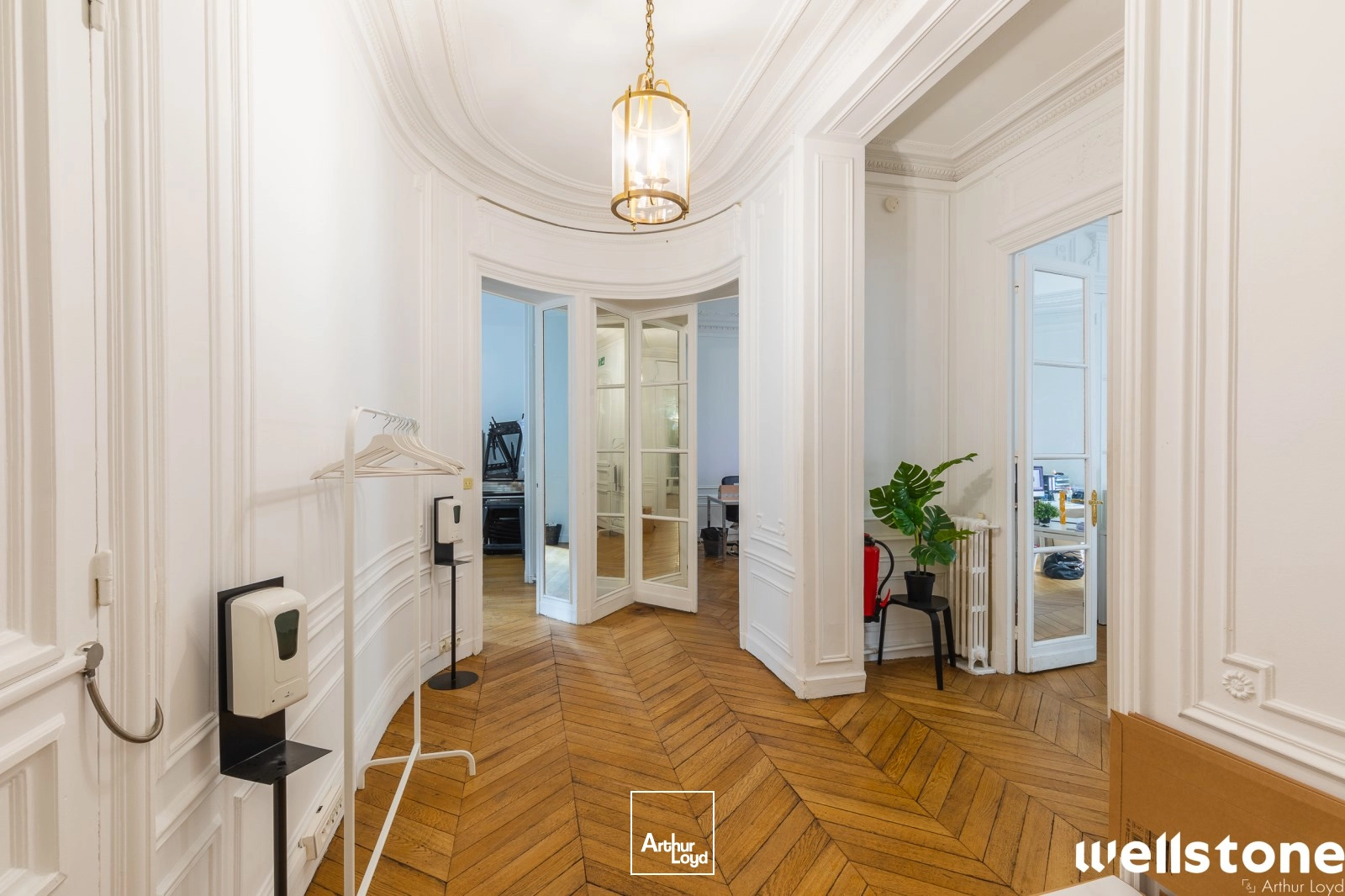 Bureaux à louer à PARIS 75008