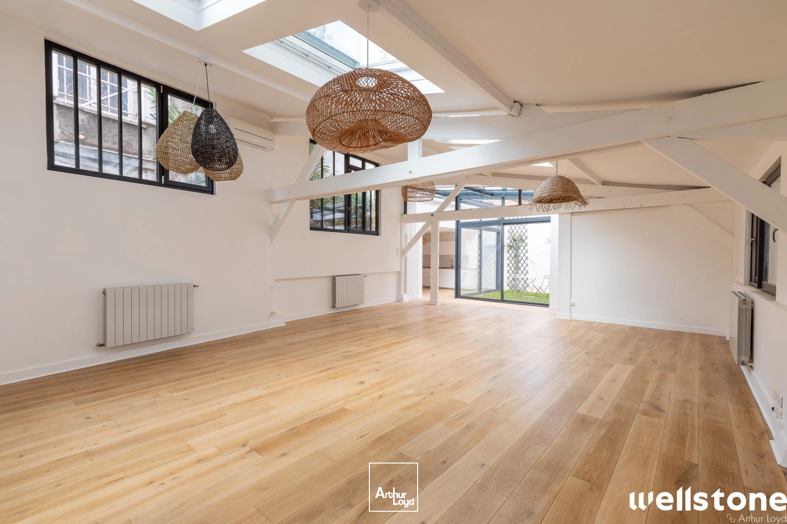 Bureaux à vendre à PARIS 75020