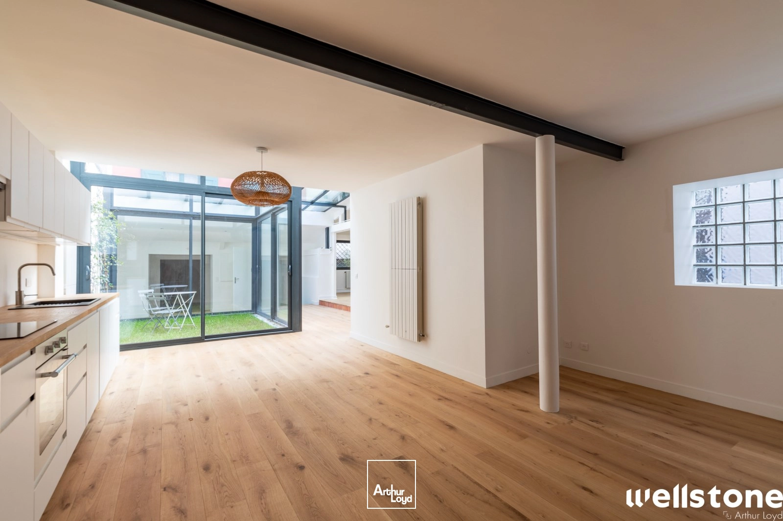 Bureaux à louer à PARIS 75020