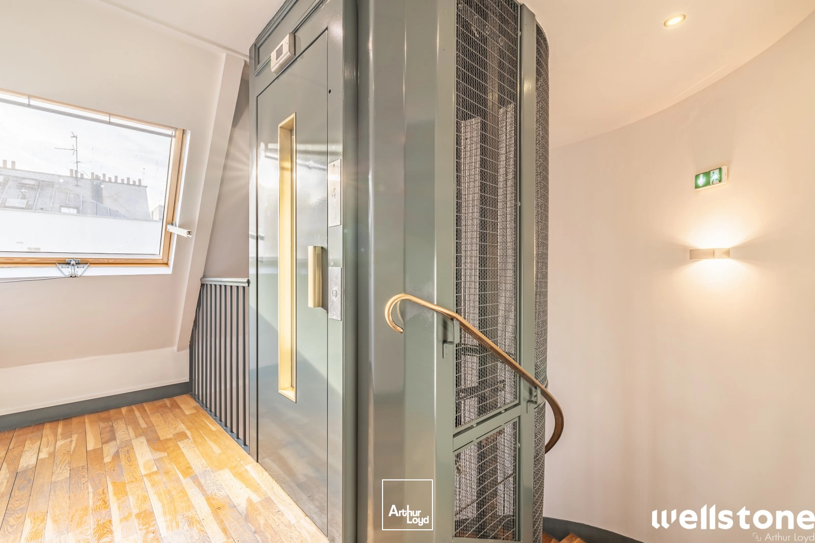 Bureaux à louer à PARIS 75009