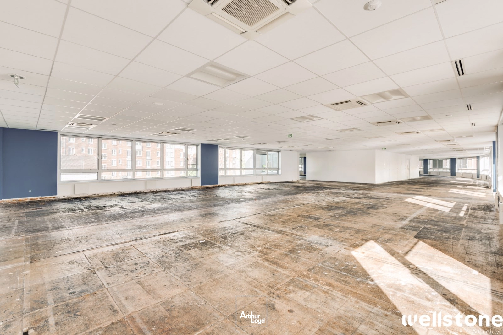 Bureaux à louer à PARIS 75019