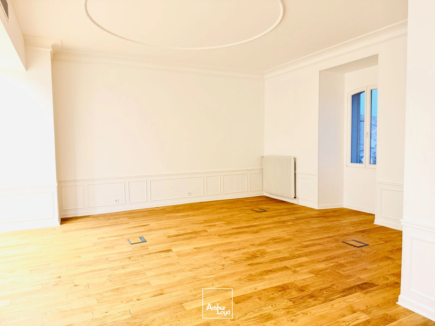 Bureaux à louer à PARIS 75016