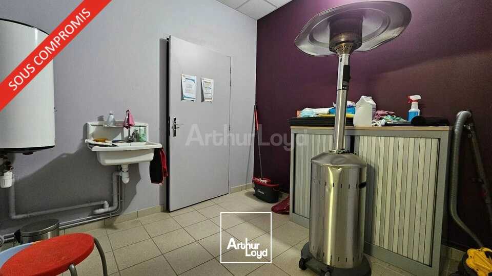 LOCAL COMMERCIAL à VENDRE de 453 m²