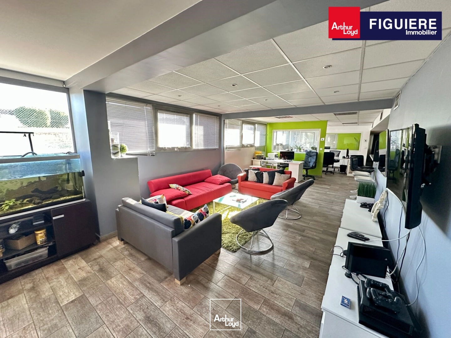 BUREAUX AVEC PARKING A LOUER PROCHE COMMERCES ET AUTOROUTES