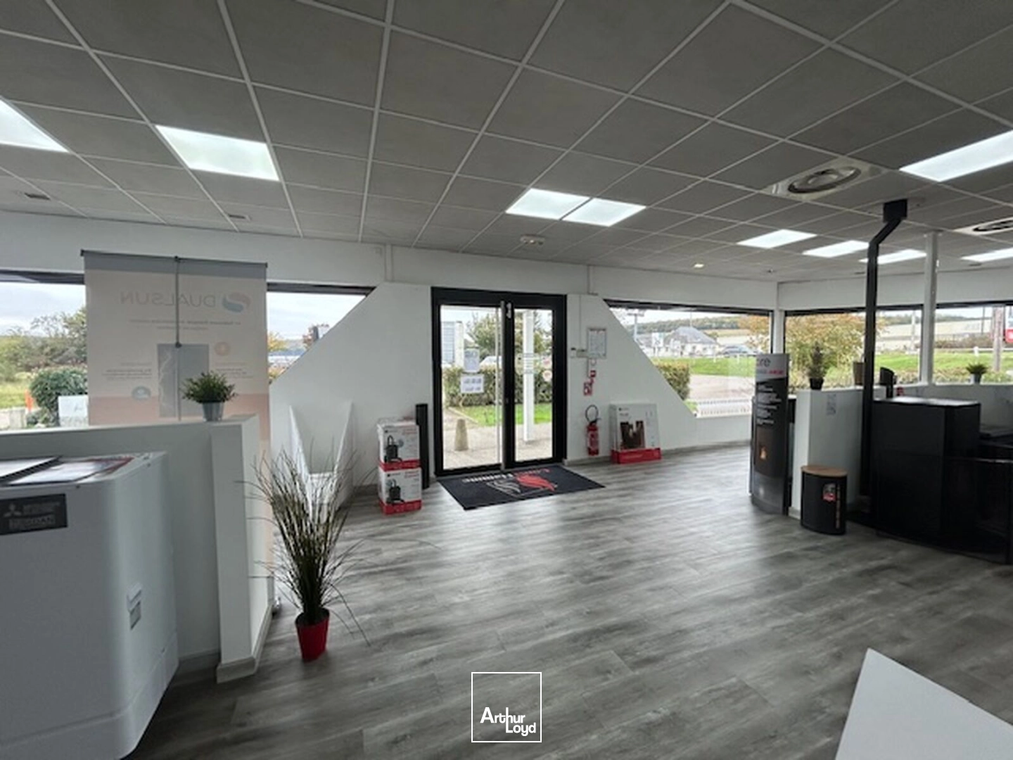 Locaux commerciaux à louer à NORMANVILLE 27930