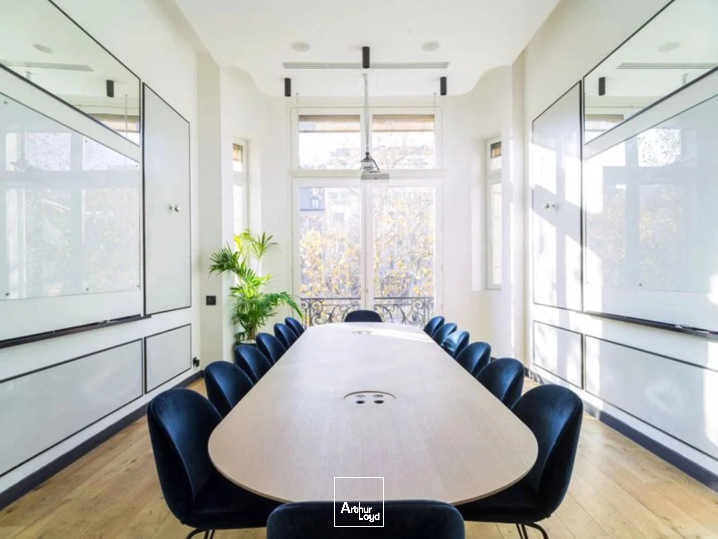 Bureaux A Louer - Wework Champs Elysées