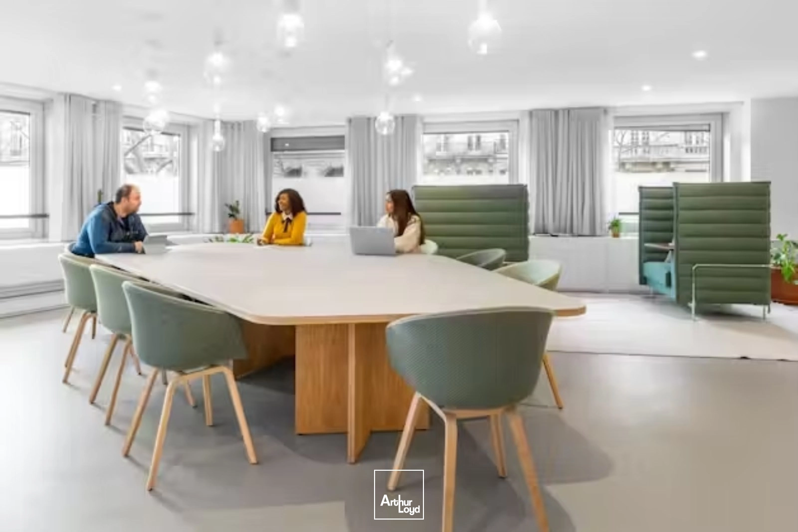 Bureaux A Louer - Spaces Etoile Hoche