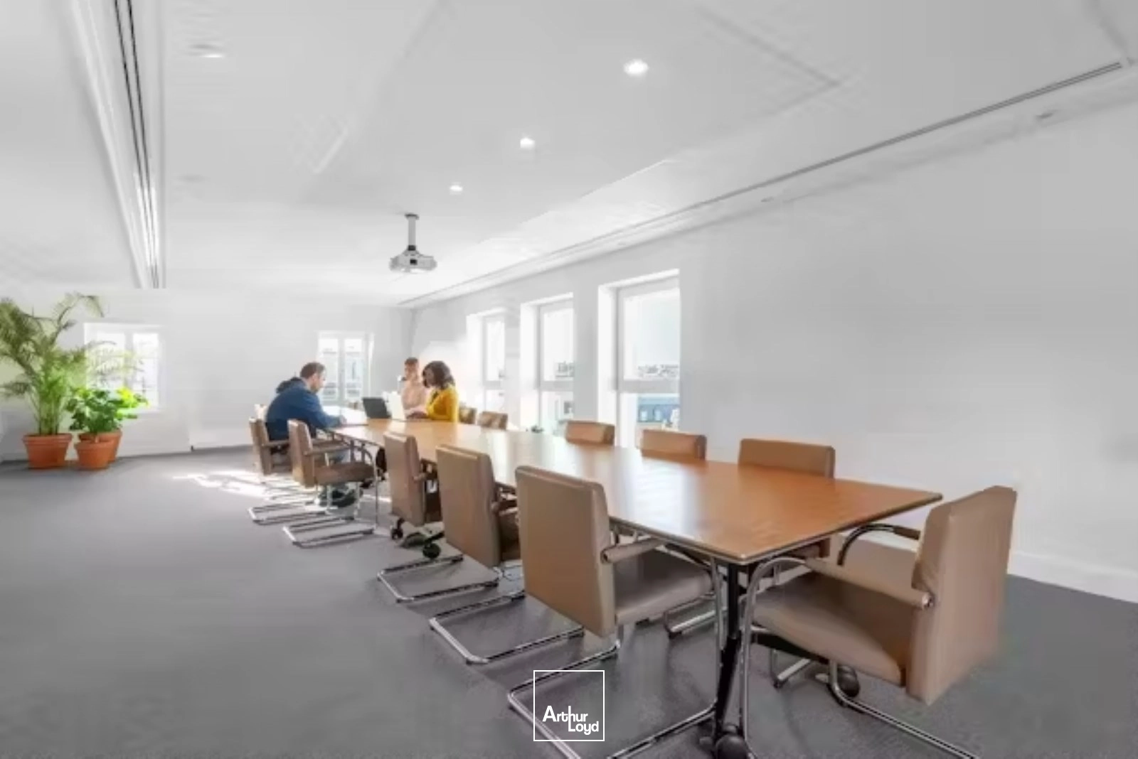 Bureaux A Louer - Spaces Etoile Hoche