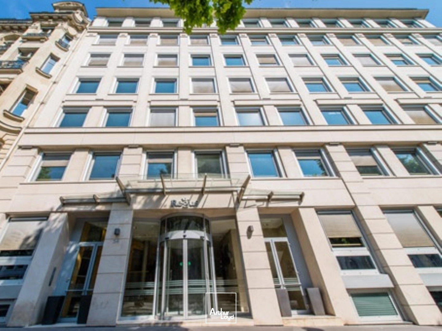 Bureaux A Louer - Spaces Etoile Hoche