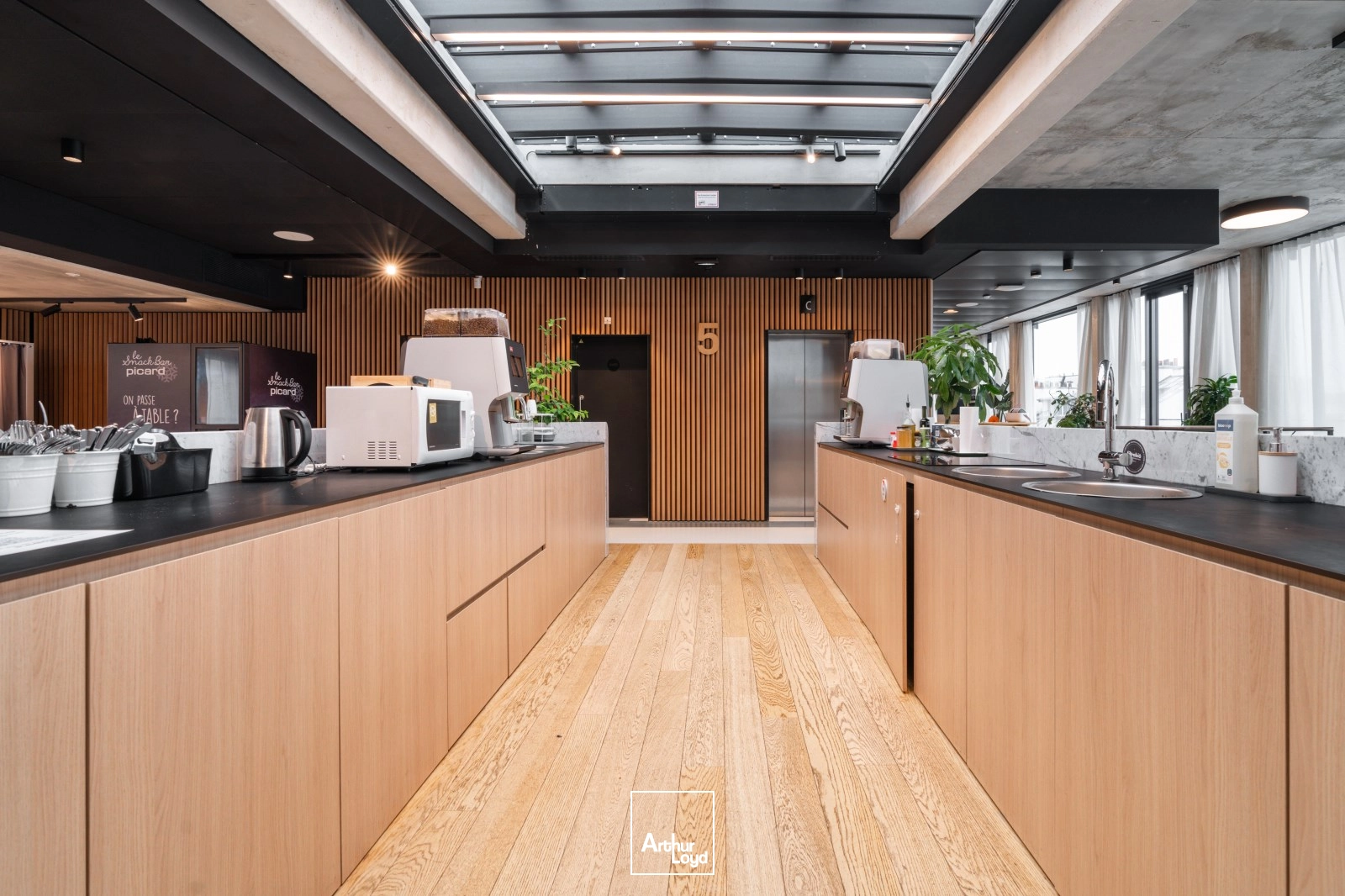 Bureaux A Louer - Sora Ainori