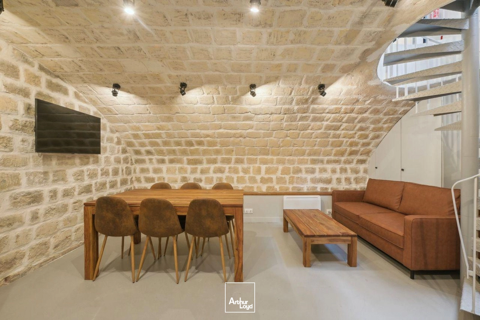 CW Privé à louer à PARIS 75009