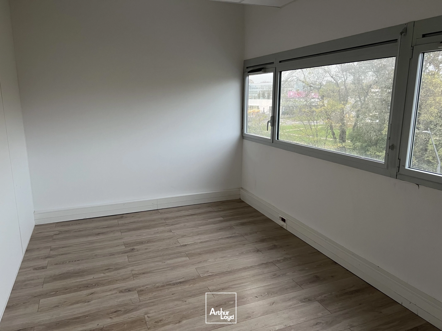 A LOUER - BUREAUX - 516 M2 - QUARTIER CHANTRERIE - NANTES