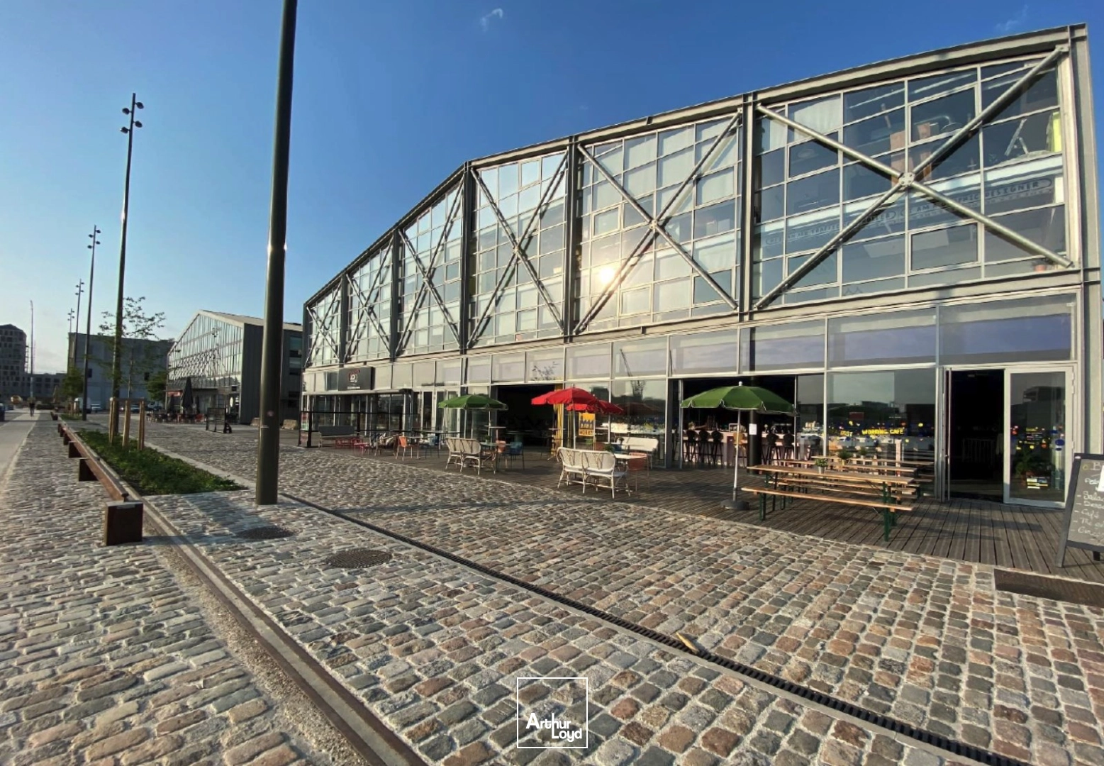 A louer - Bureaux en coworking - Bordeaux Bassins à flot