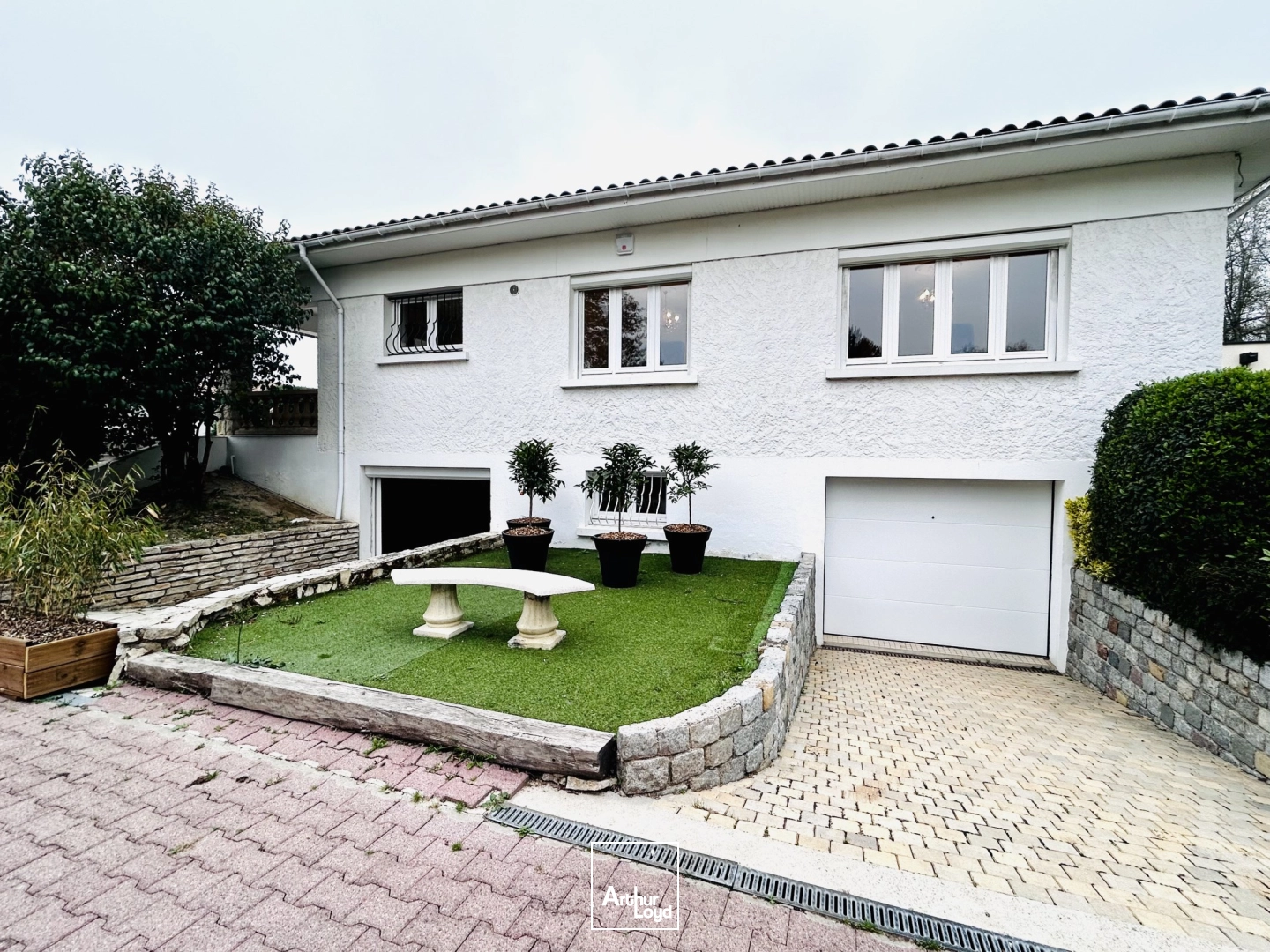 A louer - Bureaux privés dans espace coworking - Tresses proche Bordeaux