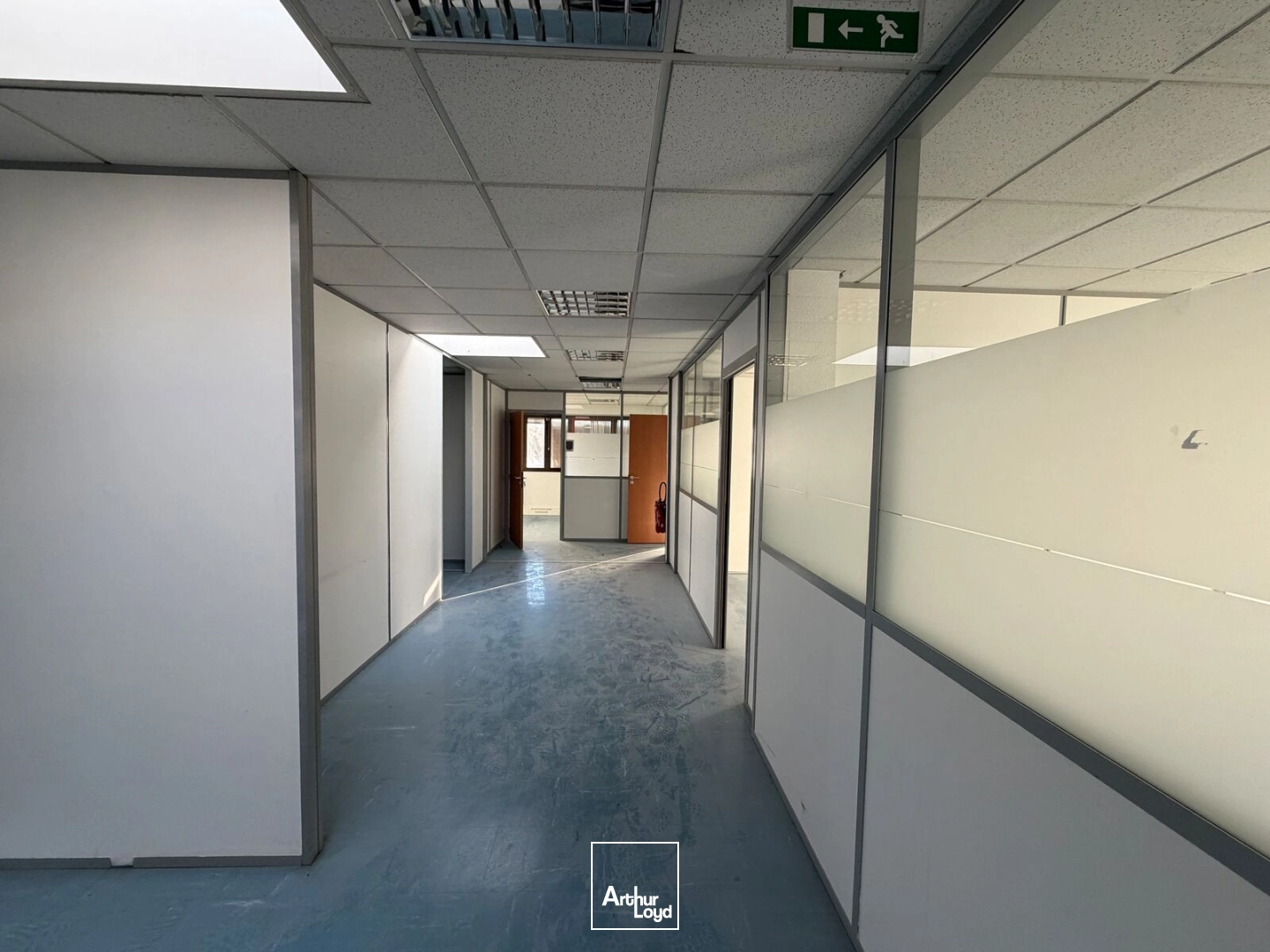 BUREAUX 456 m² A LOUER OU A VENDRE- LA TRONCHE 