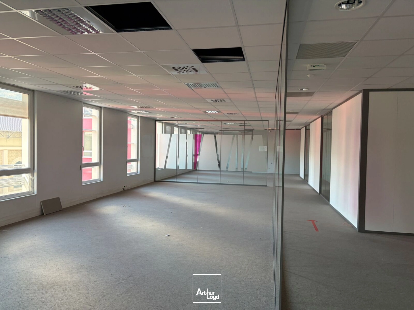BUREAUX A LOUER - BOUCHAYER VIALLET 
