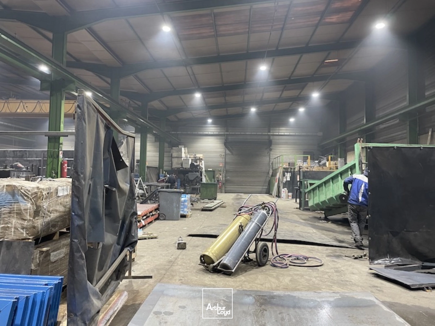 À Vendre - Bâtiment d'activité à Lorette de 2&nbsp;460 m²