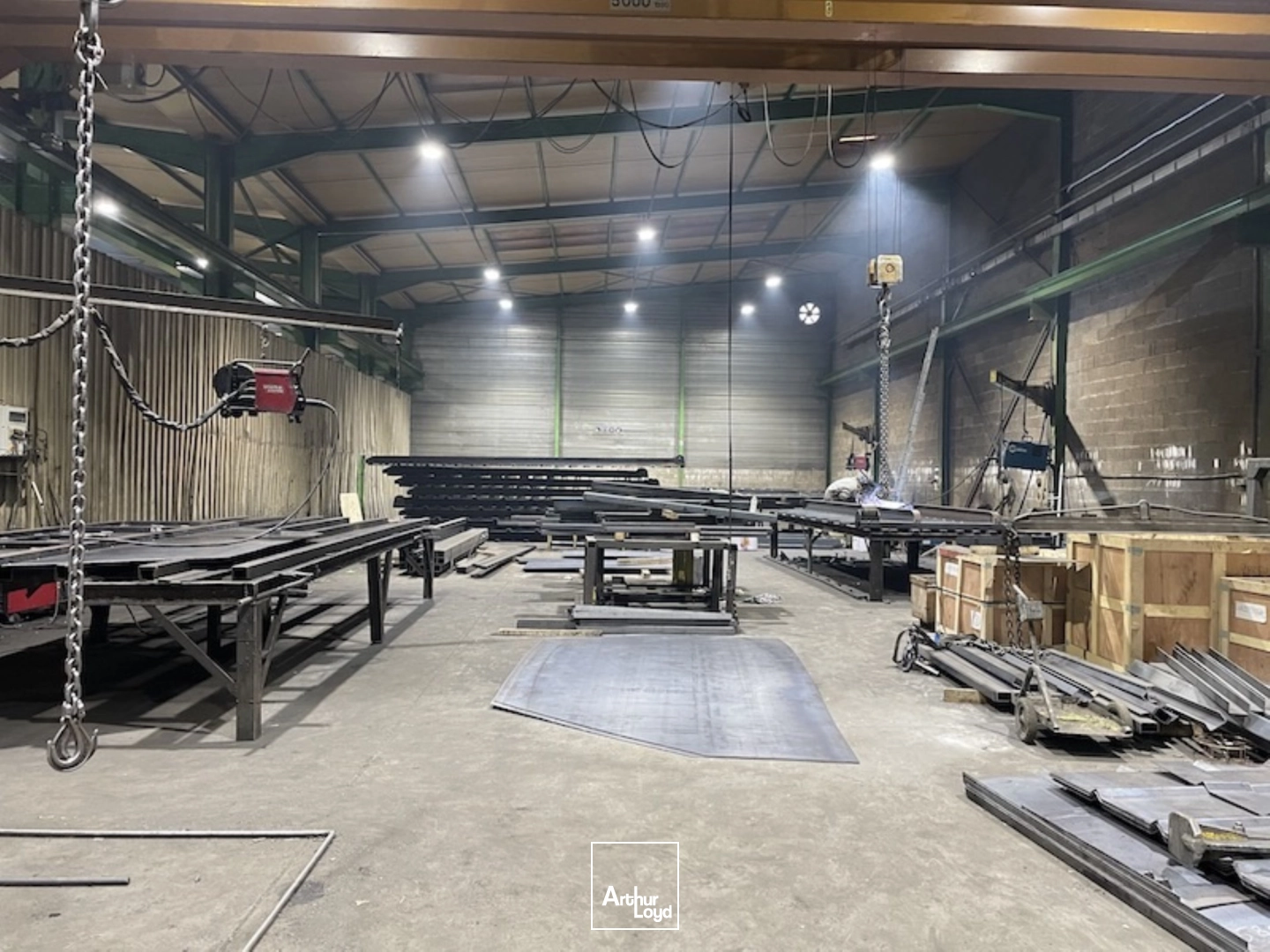 À Vendre - Bâtiment d'activité à Lorette de 2&nbsp;460 m²