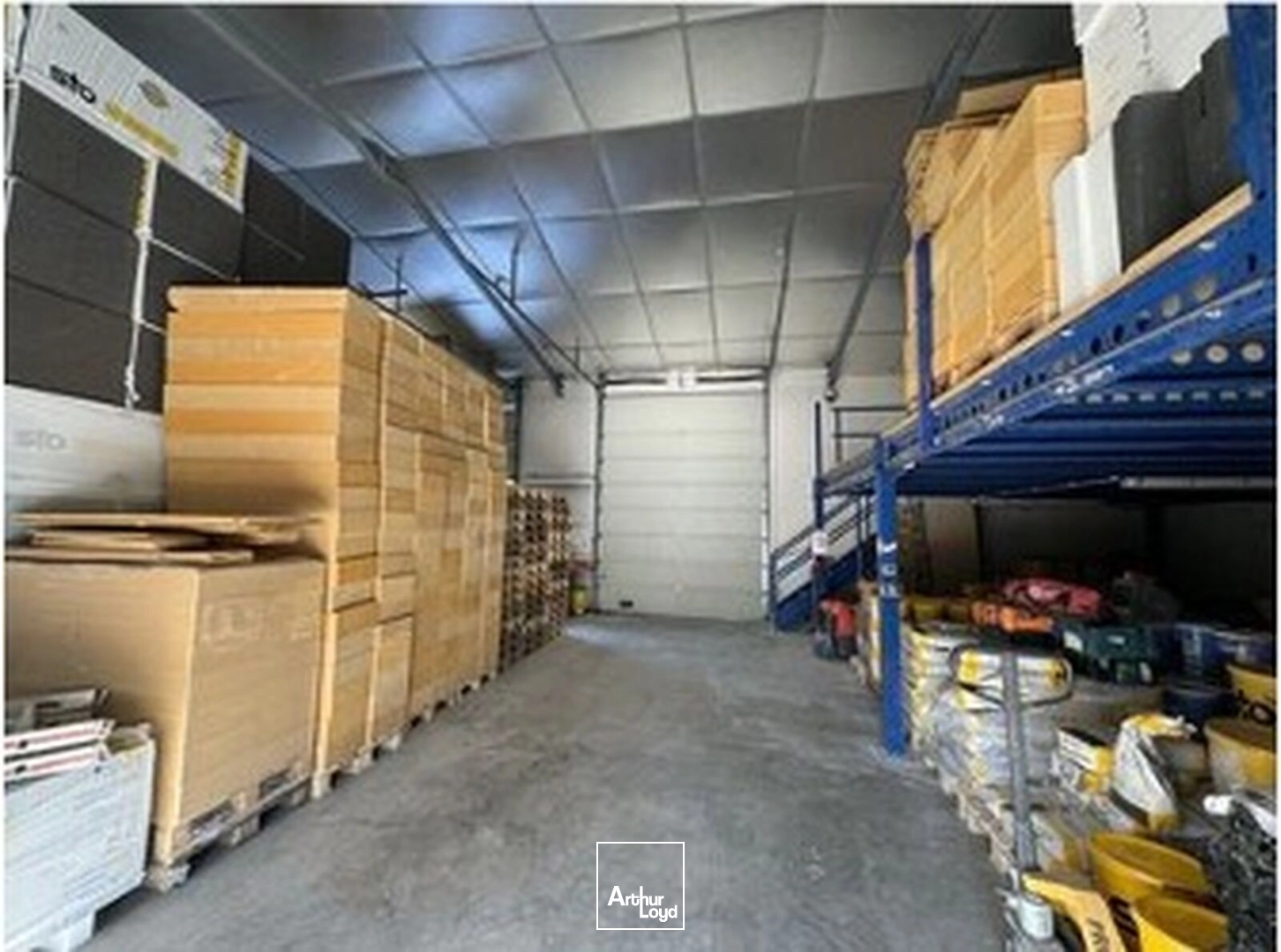 A vendre : Local d'activités de 439 m² sur la commune de Montbrison