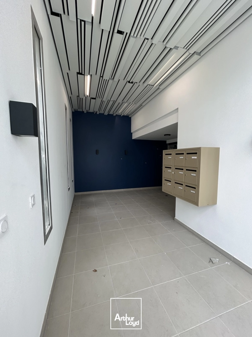 Bureaux neufs à louer 