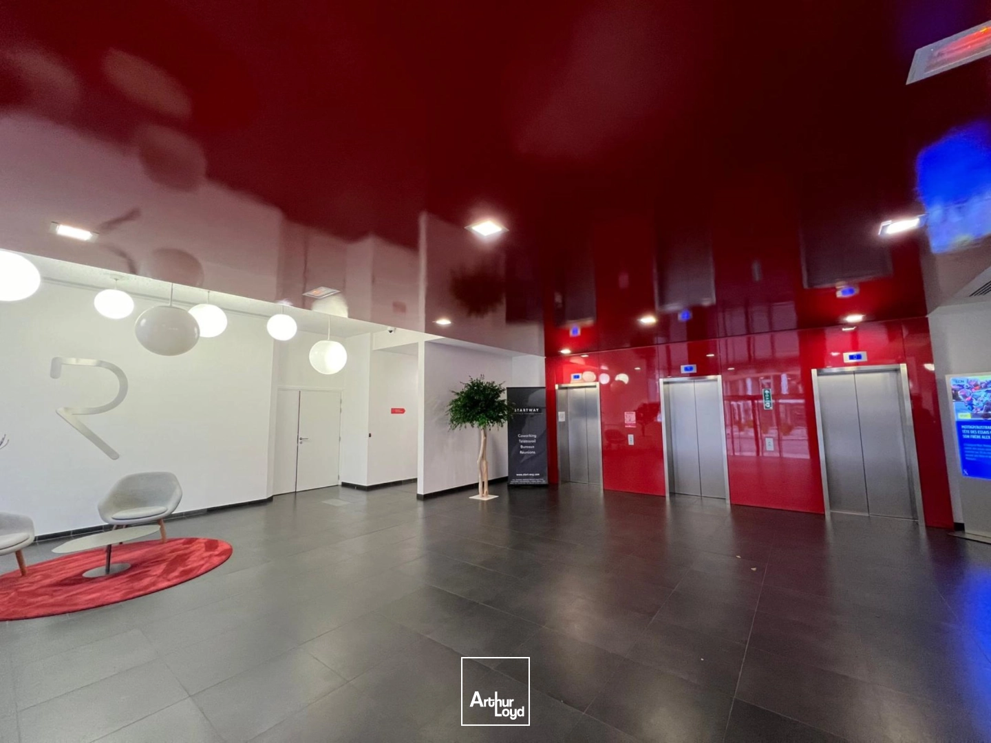 Bureaux très lumineux à louer - Quartier dynamique de Rueil-Malmaison - Accès privilégié aux transports