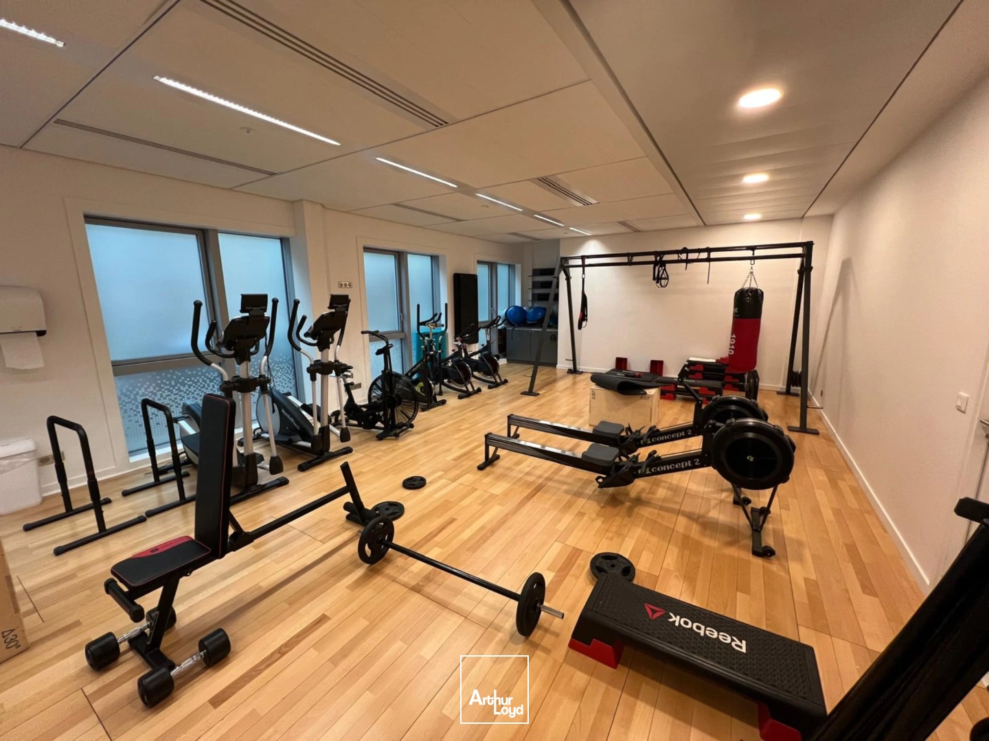 Bureaux très lumineux à louer - Quartier dynamique de Rueil-Malmaison - Accès privilégié aux transports