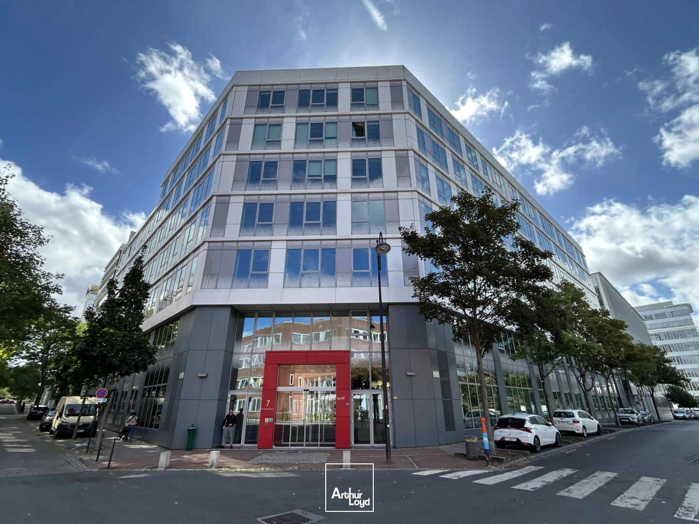 Bureaux très lumineux à louer - Quartier dynamique de Rueil-Malmaison - Accès privilégié aux transports