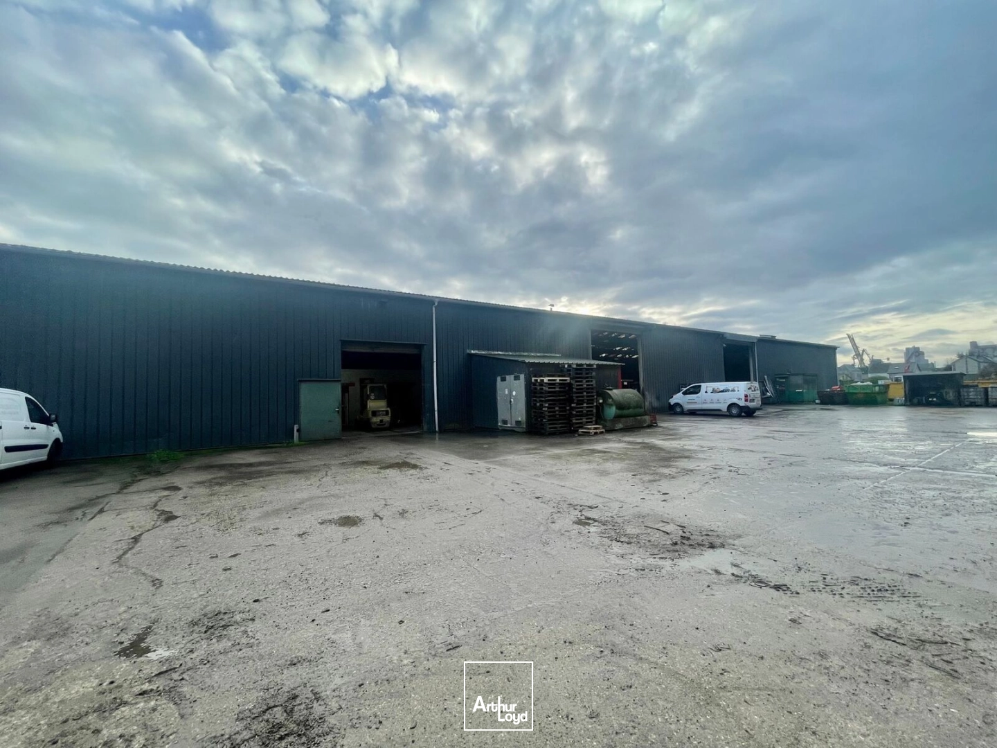 Locaux d'activité à vendre à CANTELEU 76380