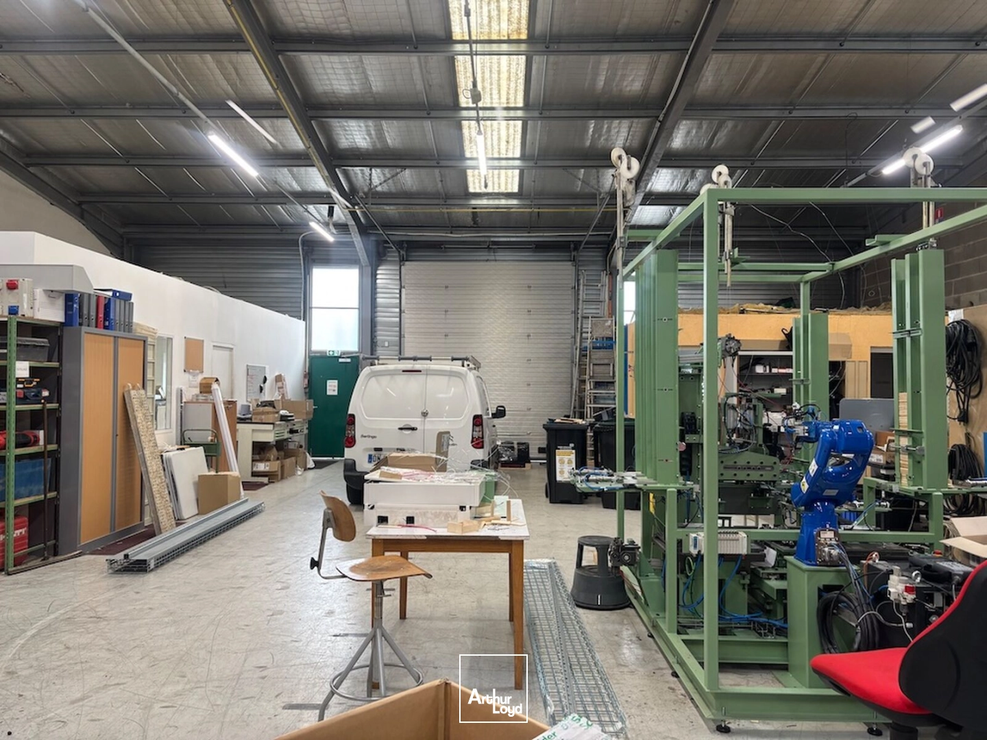 Local d'activités de 390 m² à Saint-Etienne sud-ouest