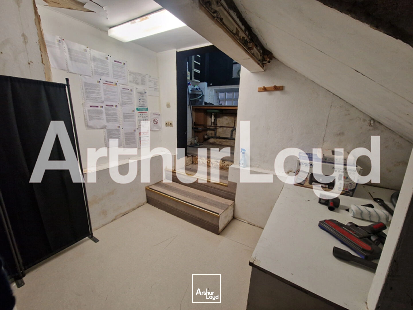 Local commercial Caen Centre 56 m2