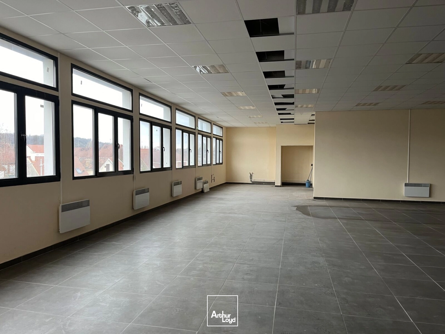 Bureaux - Location - MONTATAIRE - 60160 - 106.75-349.9 - 7619514