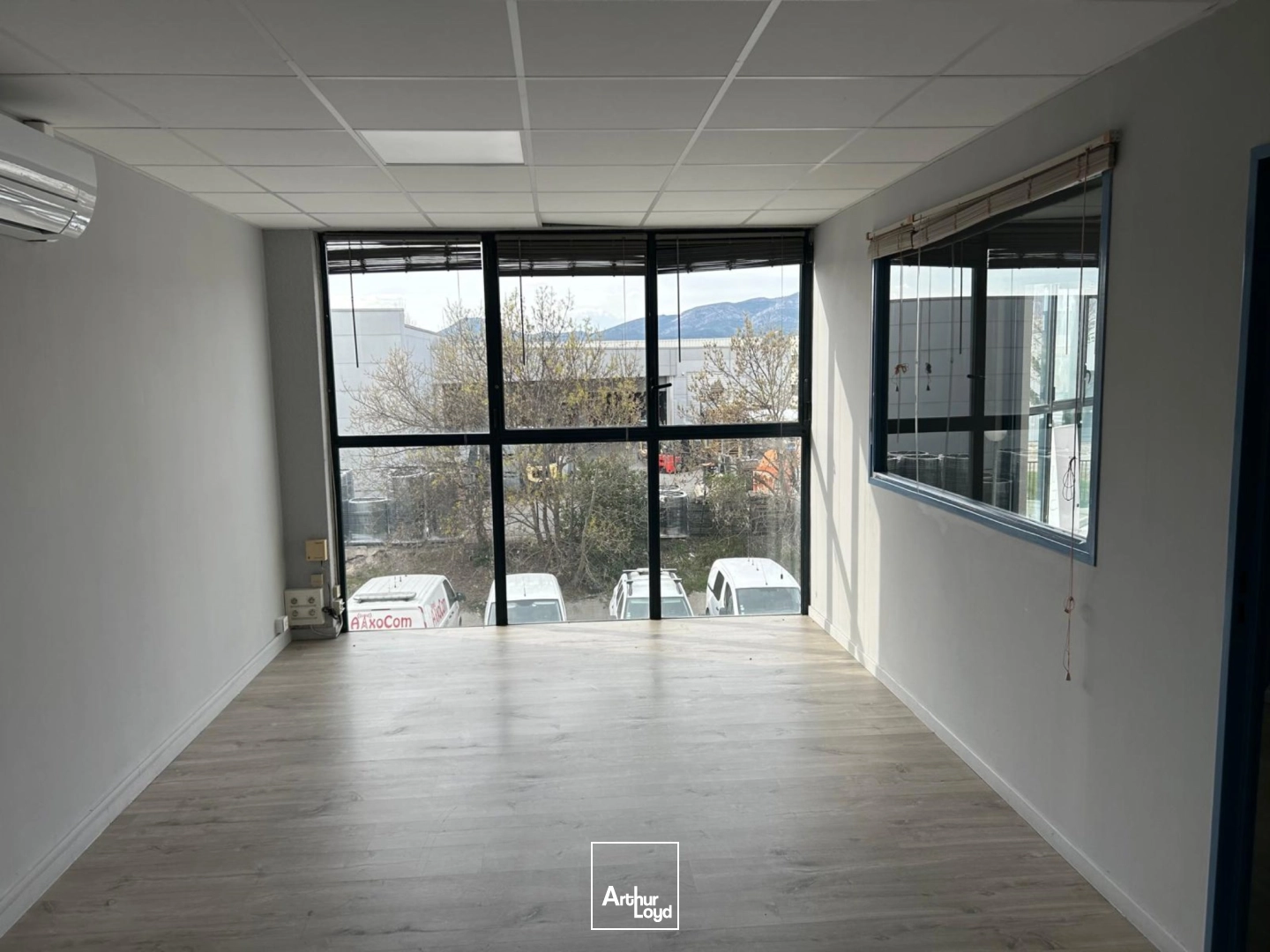 Bureaux - Location - AUBAGNE - 13400 - 141.51-141.51 - 7619891