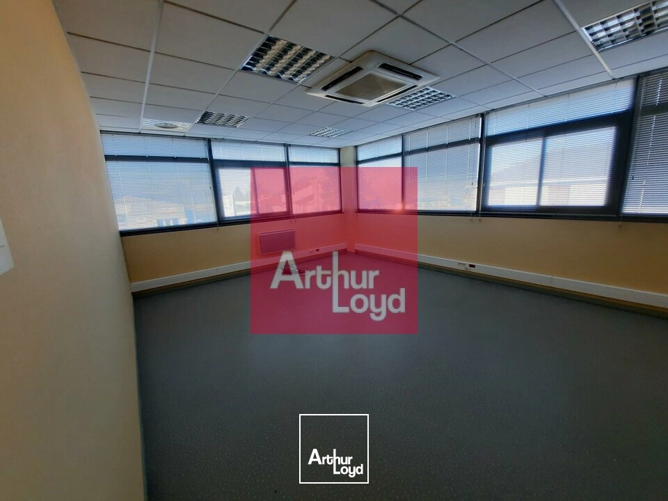 Locaux d'activité & Entrepôts - Location - CLERMONT FERRAND - 63100 - 2364-2364 - 7644045